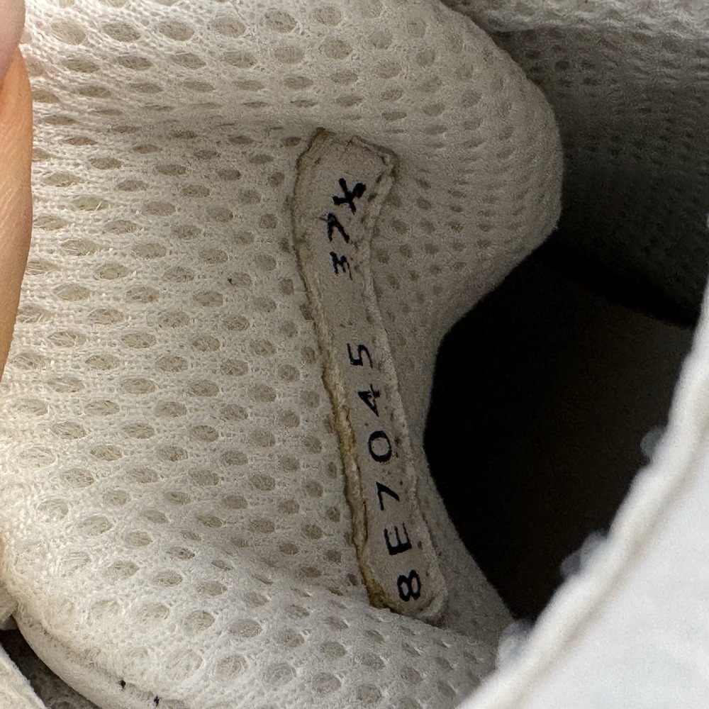 Fendi 8E7045 White High Top Logo Leather Sneakers - Picture 2 of 9